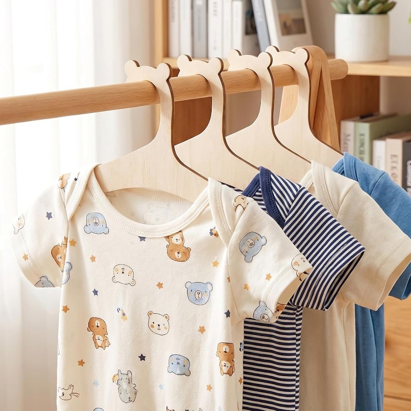Wieszak na ubranka dla niemowl – Baby Nursery Girl recenzja i cena