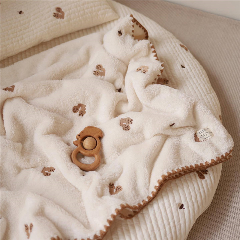 Zimowe koce dla niemowląt Newb – Baby Boy Nursery Quilt recenzja i cena