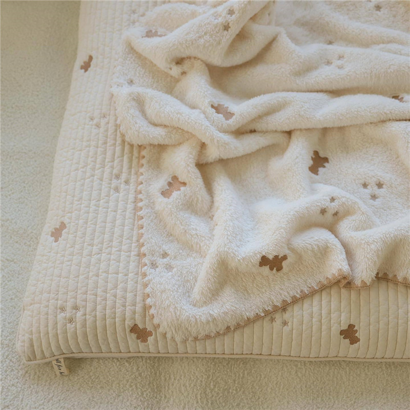 Zimowe koce dla niemowląt Newb – Baby Boy Nursery Quilt recenzja i cena